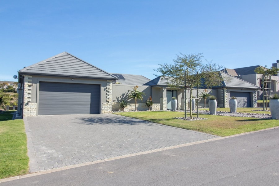 5 Bedroom Property for Sale in Num Num Cape Estate Western Cape
